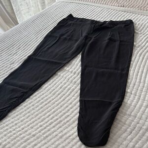 Parker Elegant Black Capris
